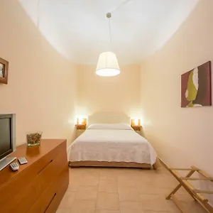 la-residenza-naples-80138.hotels-amalfi.com/
